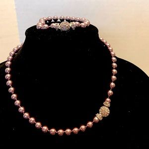 *NOLAN MILLER FAUX LAVENDAR COLOR PEARL NECKLACE W/ BRACELET